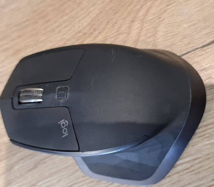 Premium Logitech MX Master 2S – Smooth, Fast & Wireless! 1