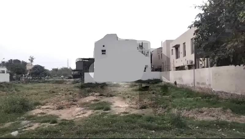 1 Kanal Top Location Plot No- 477 Block G Phase 1 DHA BahawalPur For Urgent Sale 0