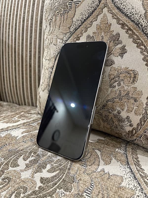 iPhone 15 pro max 256 gb LLA model 6