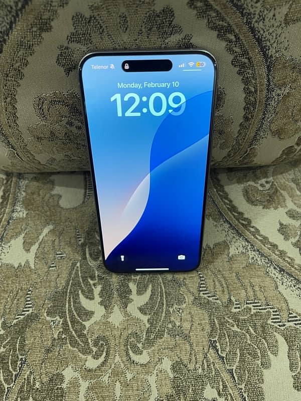 iPhone 15 pro max 256 gb LLA model 8