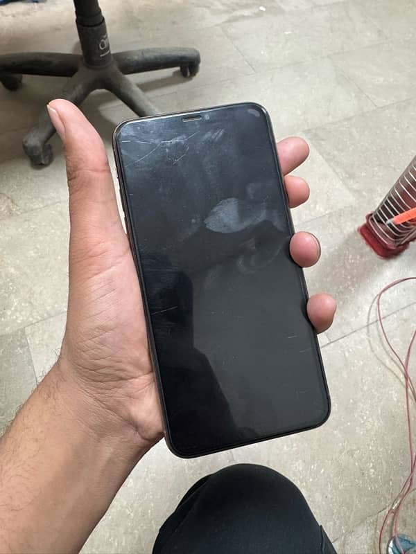 iPhone 11 Pro Max 256GB 5