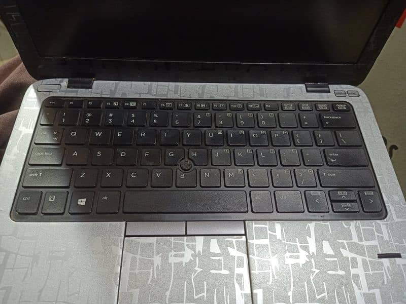 HP i5 4 Gen 4 320 1