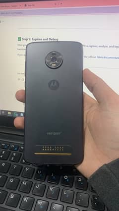 Moto Z4