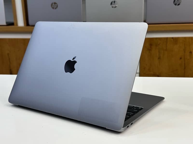 MACBOOK AIR M1 ( M1 CHIP ) 8 GB RAM / 256 GB SSD 4