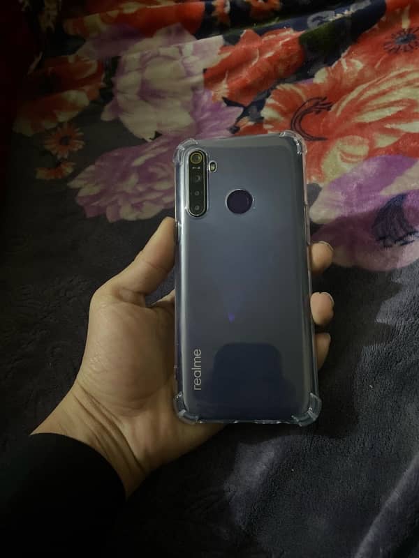 realme 5 4/64 with box 1