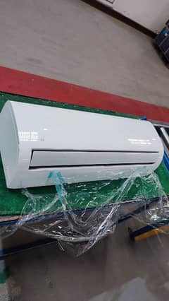 Midea 1.5 Ton Xtreme Save DC Inverter Heat & Cool Air Conditioner T3