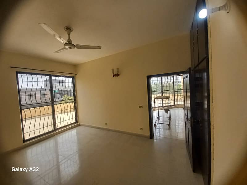 1 Kanal Upper Portion Corner With Separate Gate For Rent Available In Valencia Housing Society Lahore 16