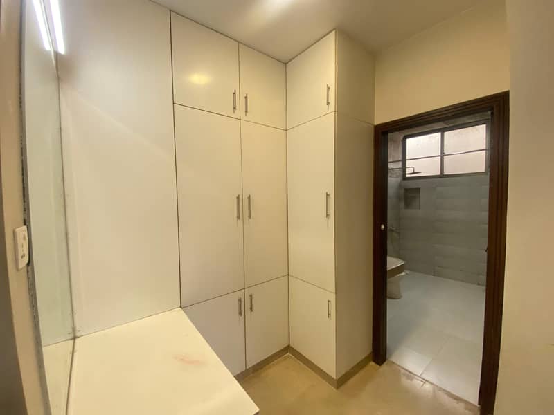 Beautiful Location Brand New 2 Bed Cube Apartment Available For Rent, Reasonable Demand. 4