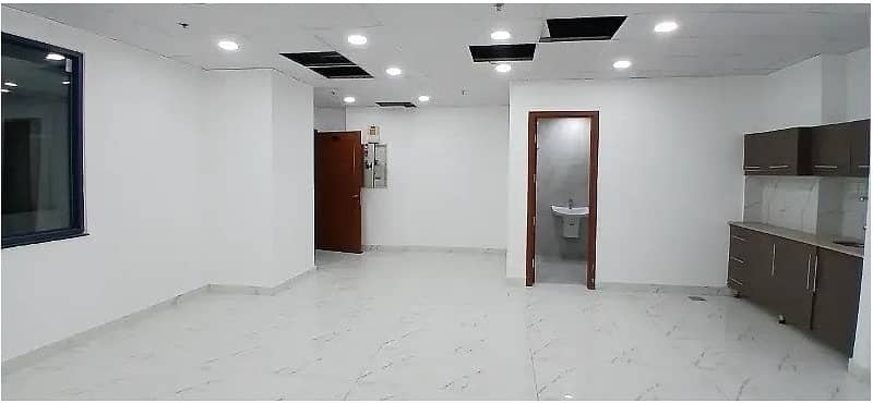 Area 800 square Feet Brand New Corporation Office Available For Rent in Gulberg 3 Lahore 0