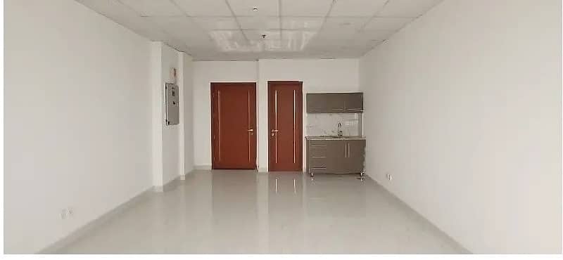 Area 800 square Feet Brand New Corporation Office Available For Rent in Gulberg 3 Lahore 5