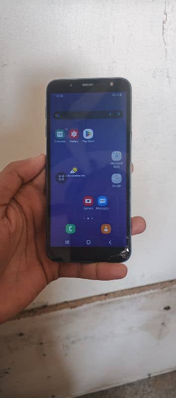 Samsung j6 4