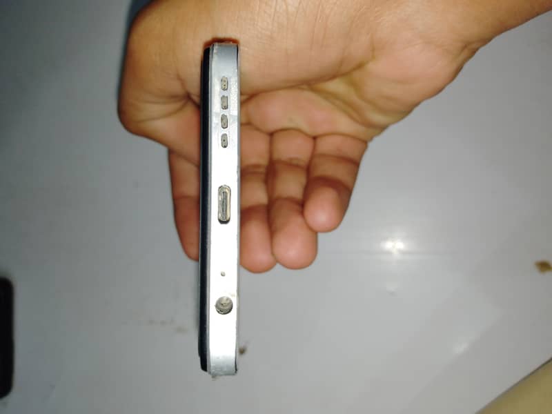 Infinix Hot 30 Urgent Sale 5