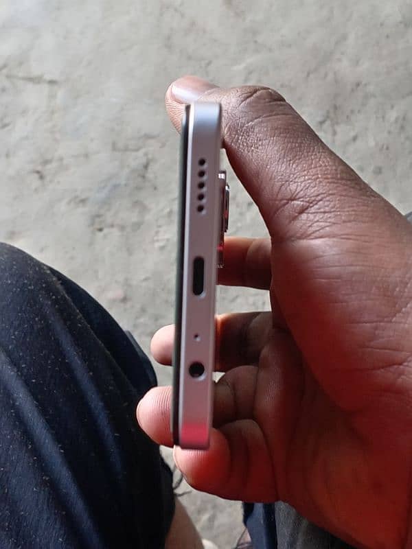 vivo y19s 10/10 condition just  2 month used 8