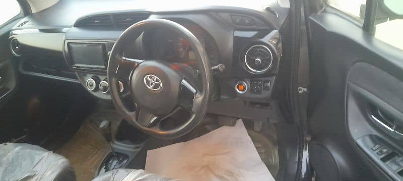 Toyota Vitz 2018 7