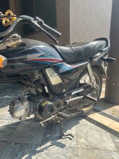 Honda CD 70 Dream Black