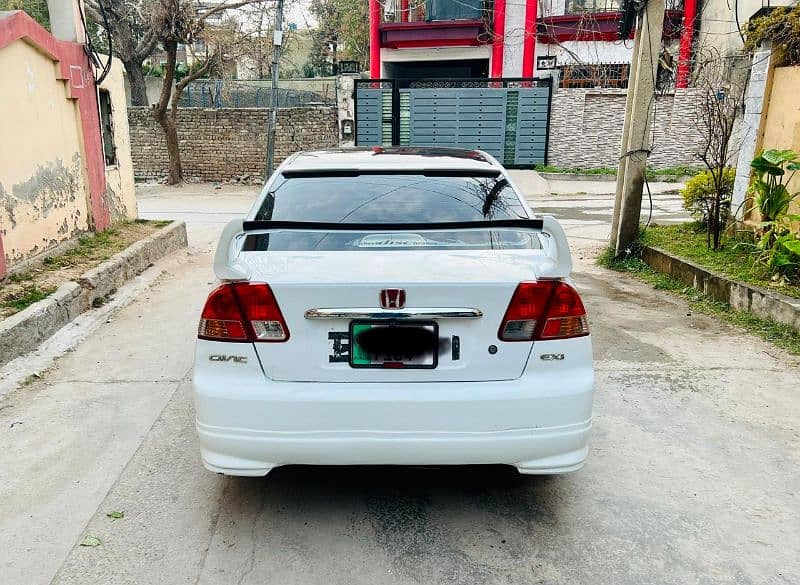 Honda Civic EXi 2005 1