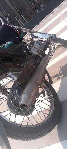 argnt sale bike bilkul ok hy koi kam ni hony wala final 38000 last hy 1