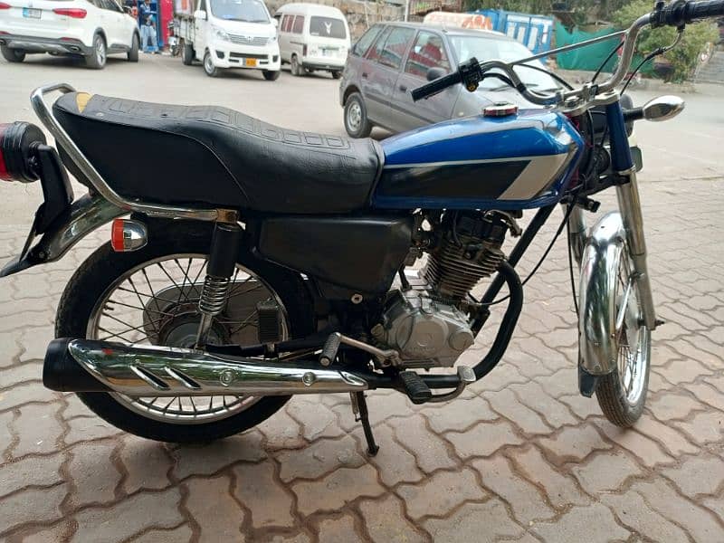 Honda CG125 use condtion 2014 Model full ok bike file book Available 0