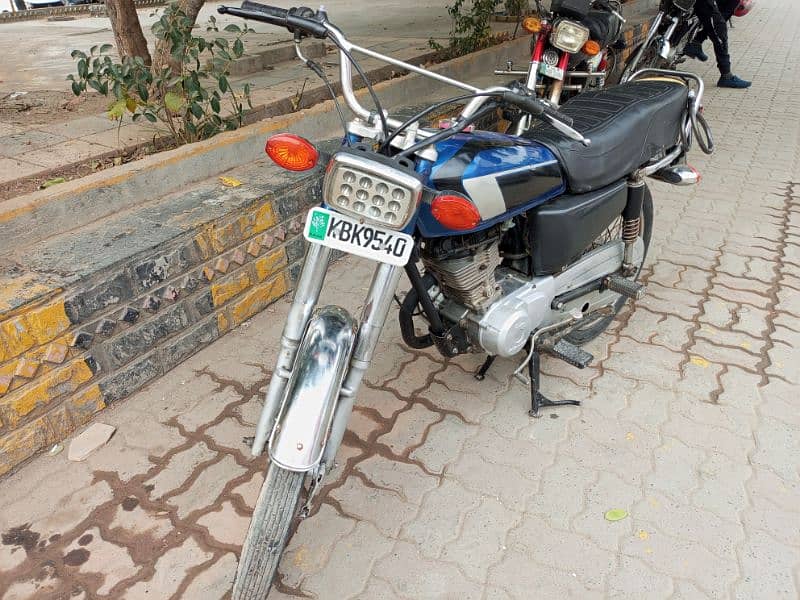 Honda CG125 use condtion 2014 Model full ok bike file book Available 2