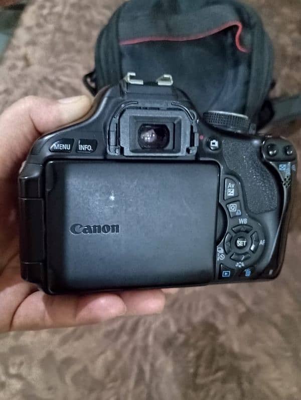 Canon EOS 600D 18-55MM 2