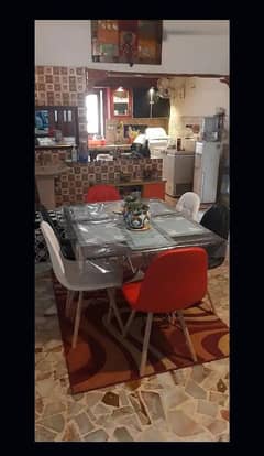 dining table excellent condition