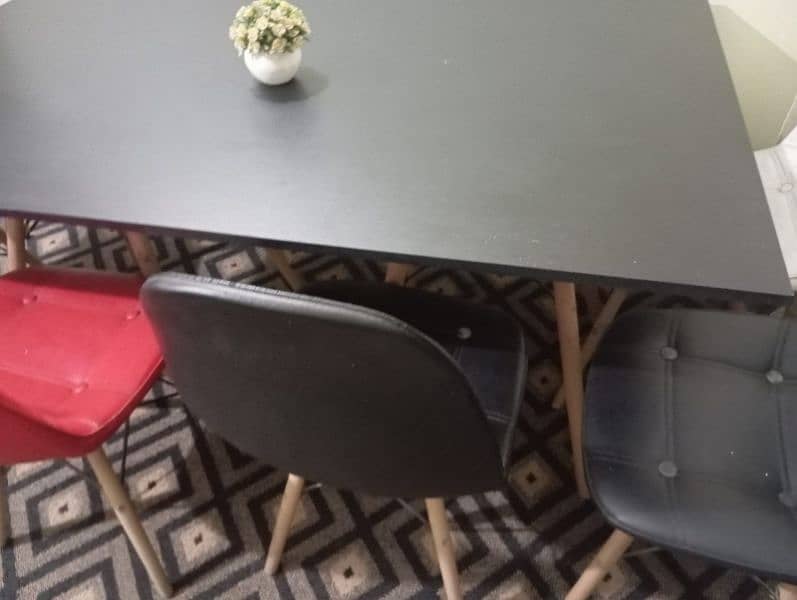 dining table excellent condition 4