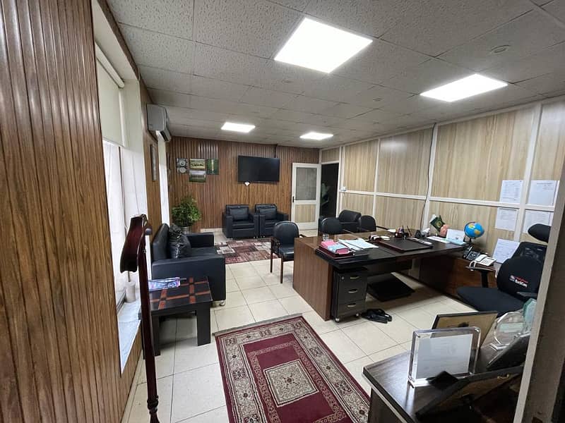 5000 SQUARE FEET BEAUTIFUL OFFICE FOR RENT 2