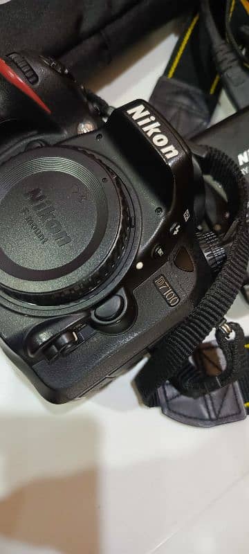 Nikon d7100 camera body 4