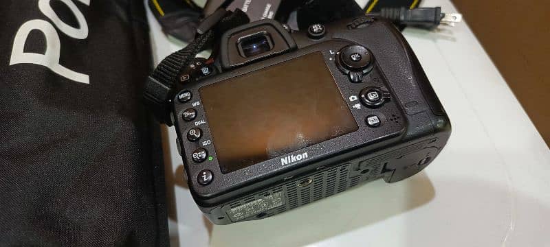 Nikon d7100 camera body 10