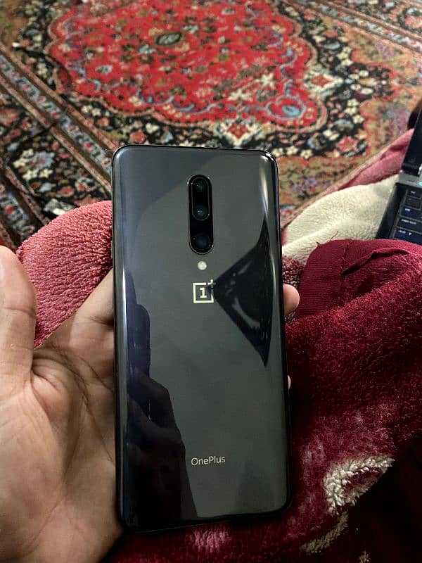 selling my one plus 7 pro 8/256 non pta 2