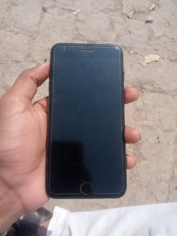 iPhone 7plus 128GB no pta 5