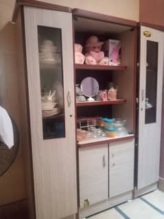 bedroom set good condition