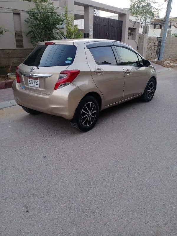 Toyota Vitz 2014 4