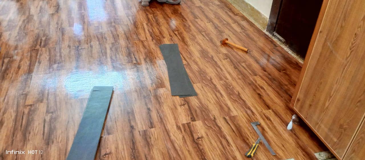 wooden floor | Vinyl floor | Blinds | Grass | laminated wood floor 9