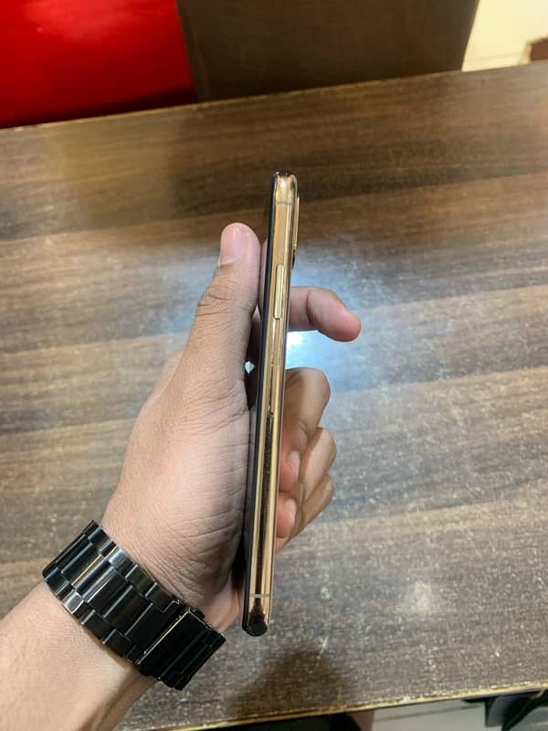 Iphone xs 3