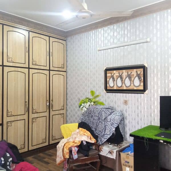 3 marla triple story house for sale (Arif chownk Samamabad ) 1