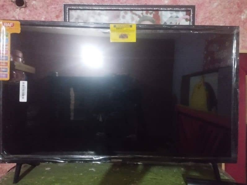 32 Inch LCD Samsung Brand New 2