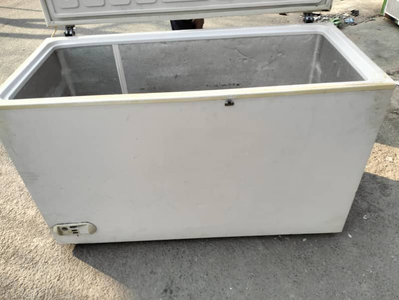 Dawlance D freezer Singel door (0306=4462/443) Paappuset 4