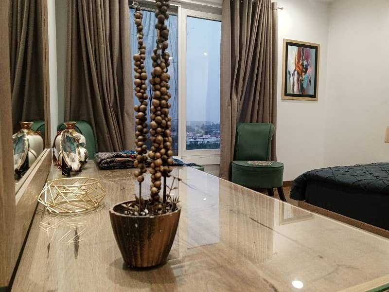 One Bed Furnished Apartment In Penta Square 24