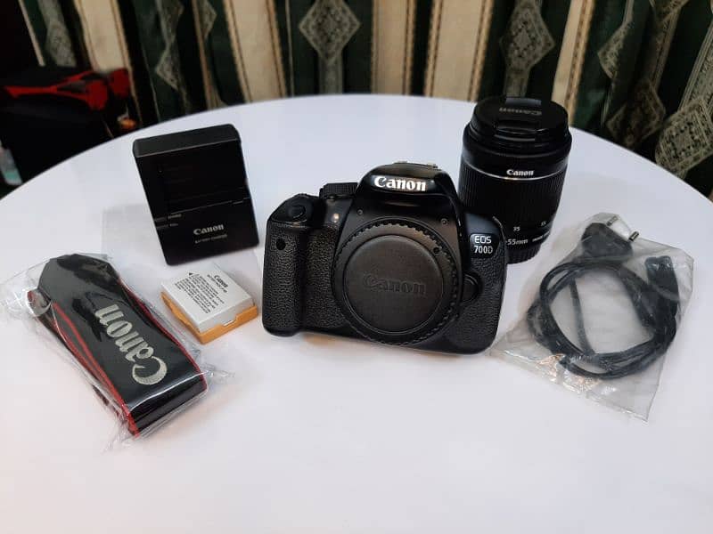 Canon Eos 700D Dslr Camera With 18-55 STM Lens | 10/10 +++ 0