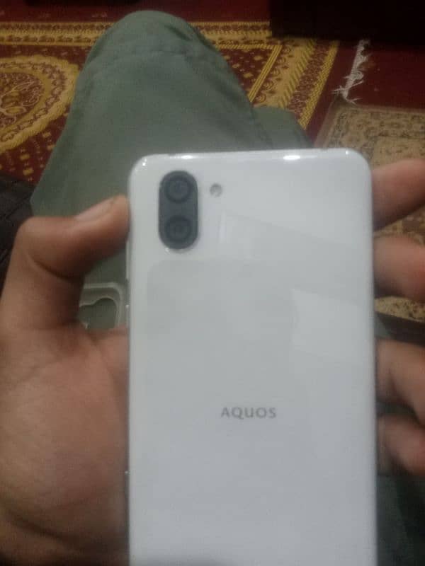 aqous r3 fresh import 2 month sim working 1