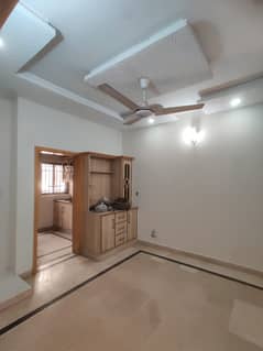 25*40 Upper portion available for rent in G13