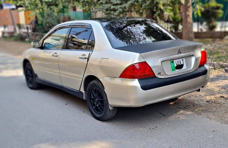 Mitsubishi Lancer 2005 6