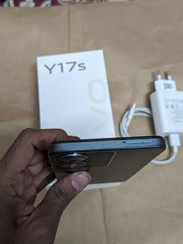 vivo y17s company warranty set  contact 03359901901 7