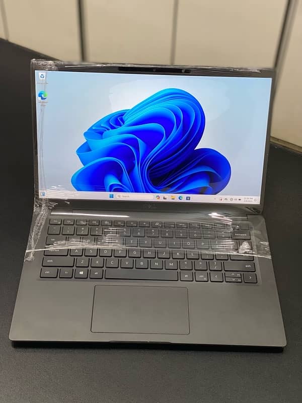 Dell Latitude 7420 core i5 11th gen 16gb ram Iris Graphic Laptop 3