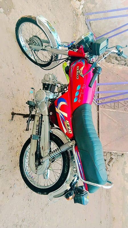 Full Ok bike paso ki zarort ha Urgent sale 0