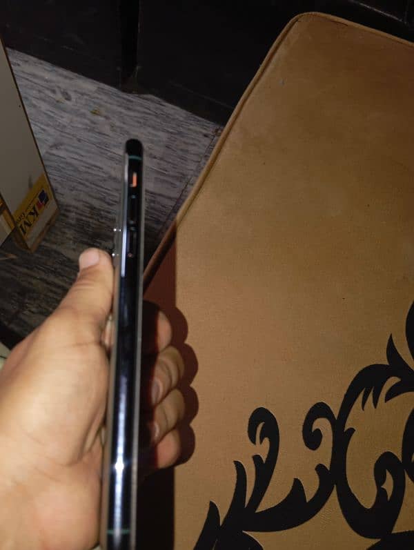 11 pro max 256 GB non pta 10/8 condition 75k 4