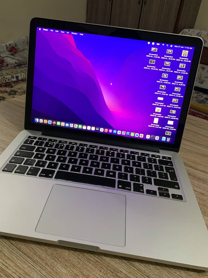 MacBook Pro (Retina, 13-inch, Early 2015) 1