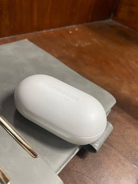 Original Samsung Galaxy buds white with box tuned by AKG 0