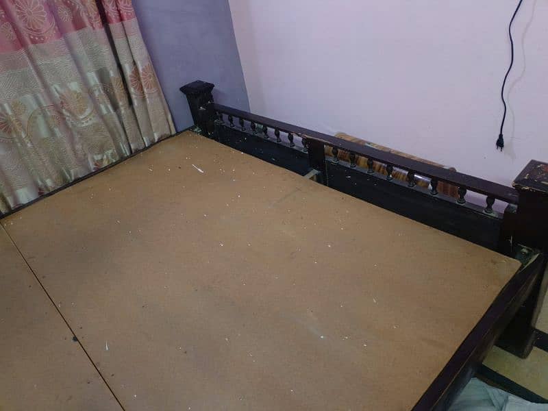 double bed in good condition 0